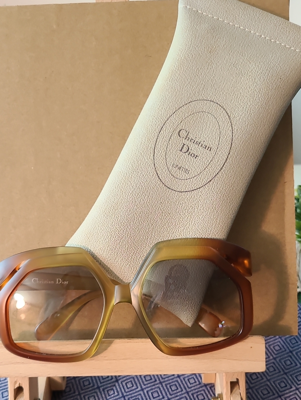Dior Women’s Multitone Tortoiseshell Sunglasses in Brown and Amber